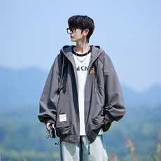 深灰色