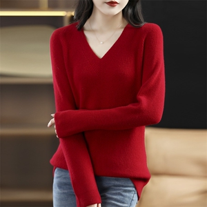 时尚百搭女士秋冬纯毛元宝V领羊毛衫显瘦修身保暖针织衫图片