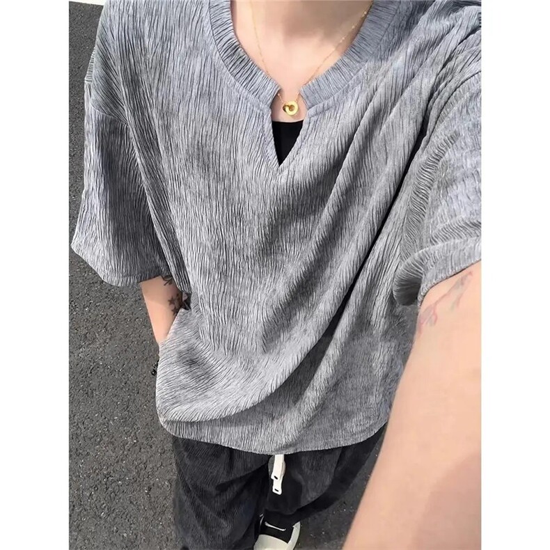 灰色肌理感扎染v领短袖男士夏季痞帅高级感重磅冰感t恤潮牌半截袖图片