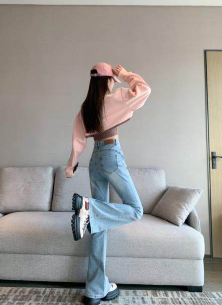 2025新款窄版喇叭裤显瘦显高女时尚潮流百搭,女装牛仔裤,宸诺服饰