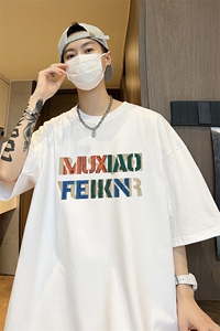 夏季短袖t恤男潮牌宽松字母印花半袖体恤男生潮流百搭大码上衣服图片