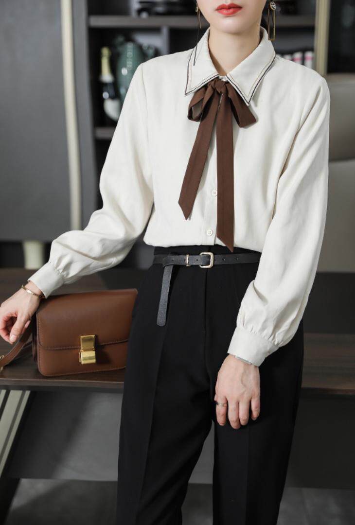 2021冬季领口绣花简约气质款，其它，咔绣