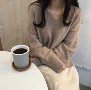 秋冬新款V领修身显瘦百搭长袖休闲气质毛衣打底针织衫女图片