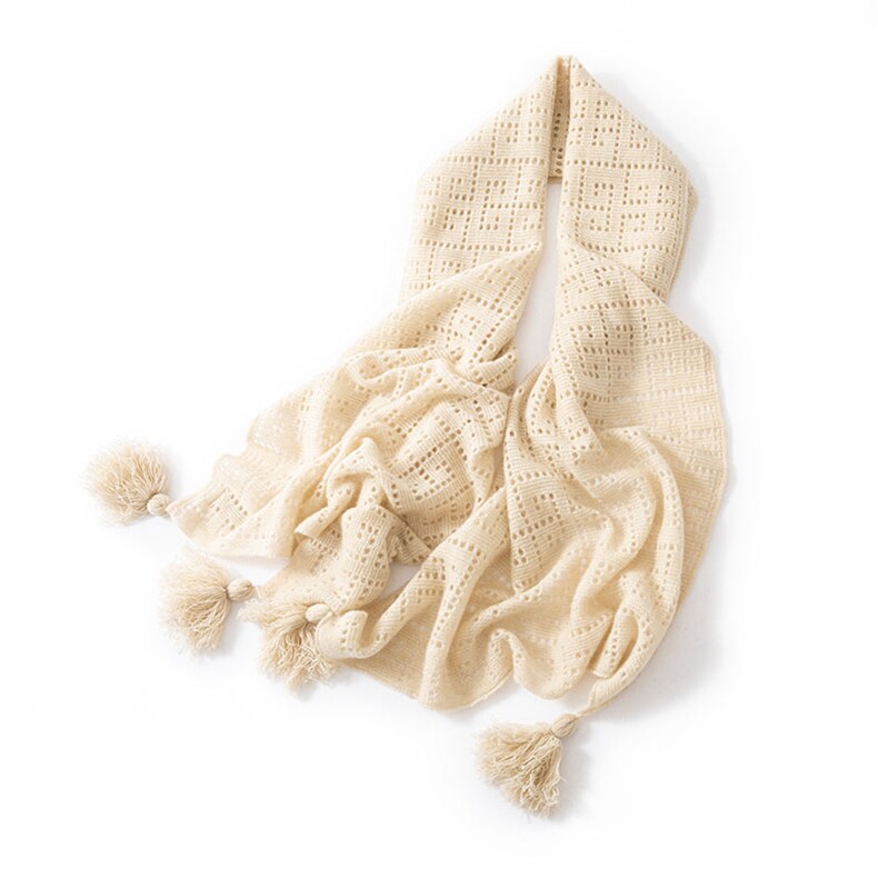 2025年秋季新款百搭女士镂空流苏围巾，围巾，绒上羊绒