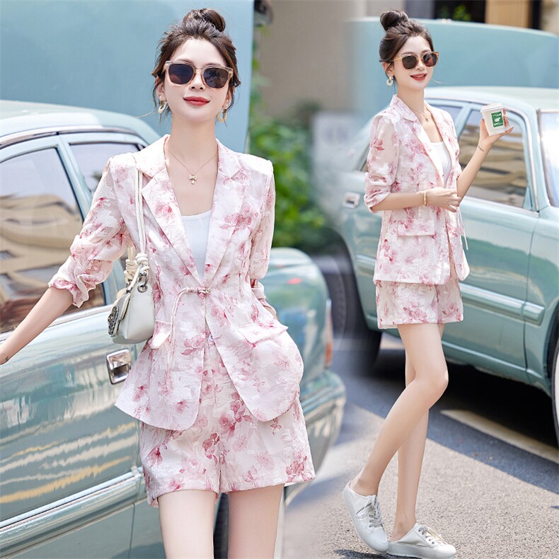 薄款西装短款套装女2024新款夏季防晒国风盘扣西服气质休闲两件套,女装套装/套裙,艾仟回(原伊仟回)