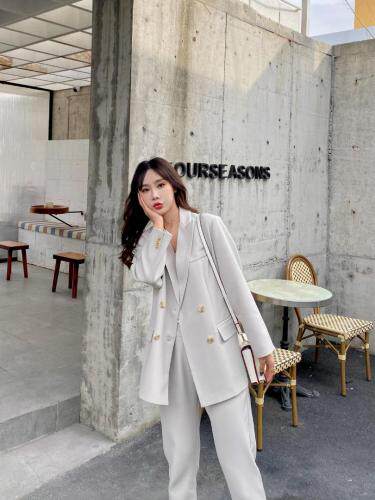 春装西装，西装套装，女装西装，茜茜可依 红太狼
