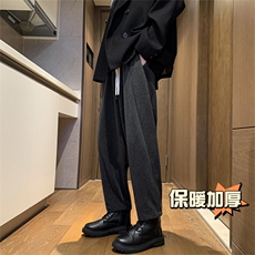 深灰色