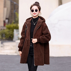 爆款推荐2025冬季女装棉服套装时尚百搭舒适保暖显瘦显高，女装棉衣/棉服，意芙