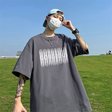 深灰色