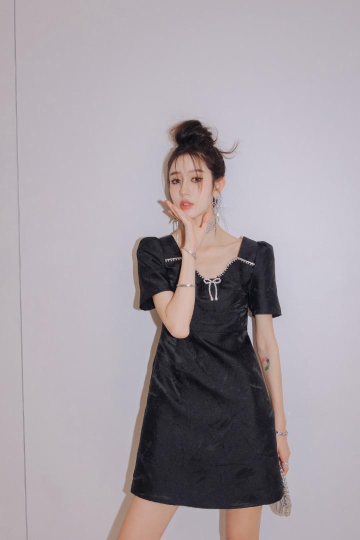 现货撞色蝴蝶结提花连衣裙,女装连衣裙,ceelphy