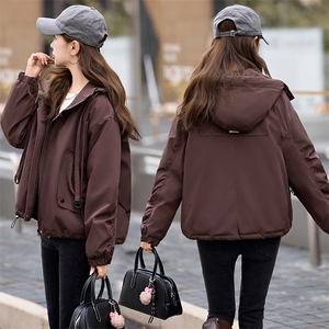 特超好看黄色冲锋衣羽绒服女2024冬新款小个子短款休闲派克服外套图片
