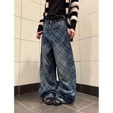 蓝色