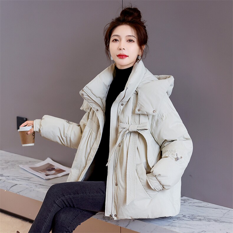 短羽绒服冬季女2023年新款泡芙感连帽时尚宽松显瘦白鸭绒面包服,女装羽绒服,火爆靓佳人