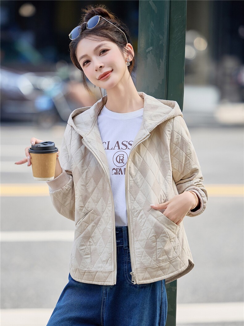 休闲连帽外套女2026春秋季新款短款减龄洋气上衣,女装短外套,余墨
