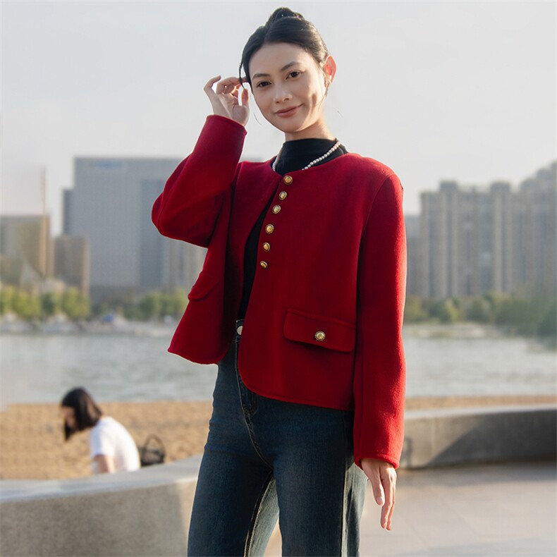 2025冬装新款时尚圆领排扣羊毛呢小香风外套,女装毛呢外套,沫晗依美