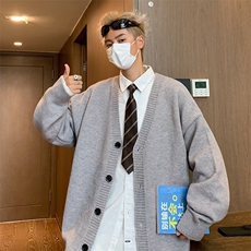 灰色