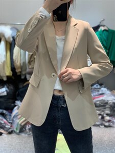 2022新款气质网红高级感小西装外套女图片