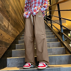 棕色