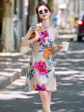 新中式国风改良旗袍女2025夏季新款高级感修身年轻款少女印花裙子，女装连衣裙，恋慕依尚