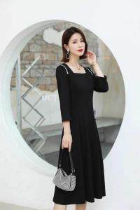 现货秋季新款钉珠连衣裙，女装连衣裙，千禾木