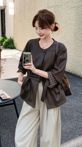 秋装 现货 皮衣外套休闲宽松版 圆领 袖口拼接格-2d075-p175-k235图片