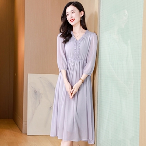 纯色高端真丝连衣裙2025新款女高级感年轻妈妈夏装桑蚕丝气质长裙图片