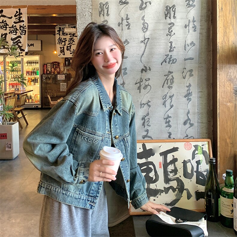 复古港风重工水洗短款牛仔外套女2024秋季新款时尚百搭设计感上衣,女装牛仔外套,纯色衣恋