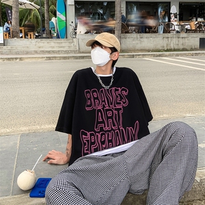 B239-1232-P28 个性字母创意印花 夏季重磅落肩袖 短袖t恤 港风图片