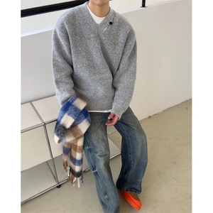 M222-特P60 灰色设计感松弛感V领针织衫宽松毛衣图片
