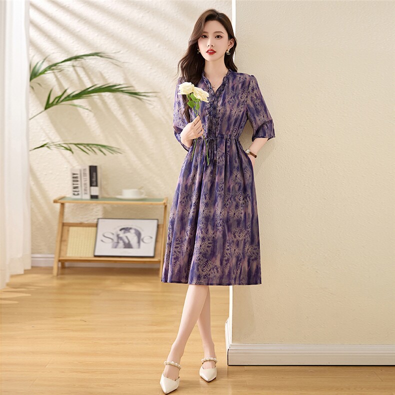 2025年夏季新款气质穿搭高级感仿真丝连衣裙现货，女装连衣裙，多彩