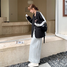 设计感拼接撞色西装套装裙女秋季2025年新款休闲韩系半身裙两件套，女装套装/套裙，2C115