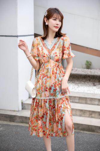 现货供应：雪纺真丝连衣裙M一3XL，女装连衣裙，拉思维加丝