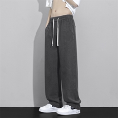 深灰色