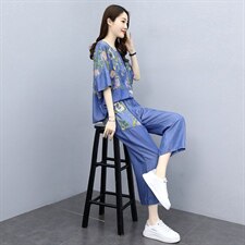 2024夏季新款时尚气质圆领直筒裤腿设计休闲舒适印花两件套，女装套装/套裙，魅影