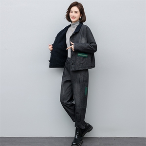 时尚优雅女装套装 气质修身显瘦两件套 高品质羊毛材质图片