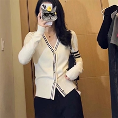 白色