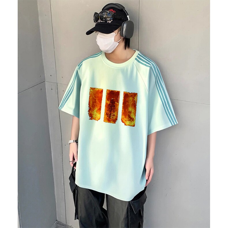 抖音得物品质二开240克宽松纯棉美式潮牌印花三条杠中性风短袖T恤,男装T恤,电商A486