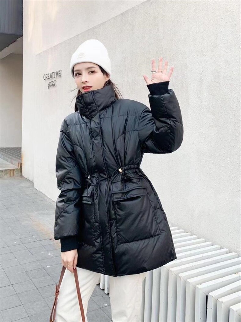 羽绒服，女装羽绒服，依洛菲