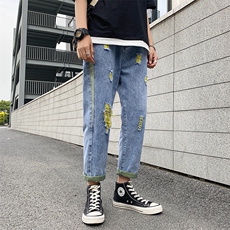 蓝色
