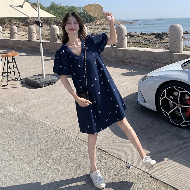 克莱因蓝法式V领连衣裙女2025夏新款显瘦高腰海边度假风减龄裙子,女装连衣裙,2C098