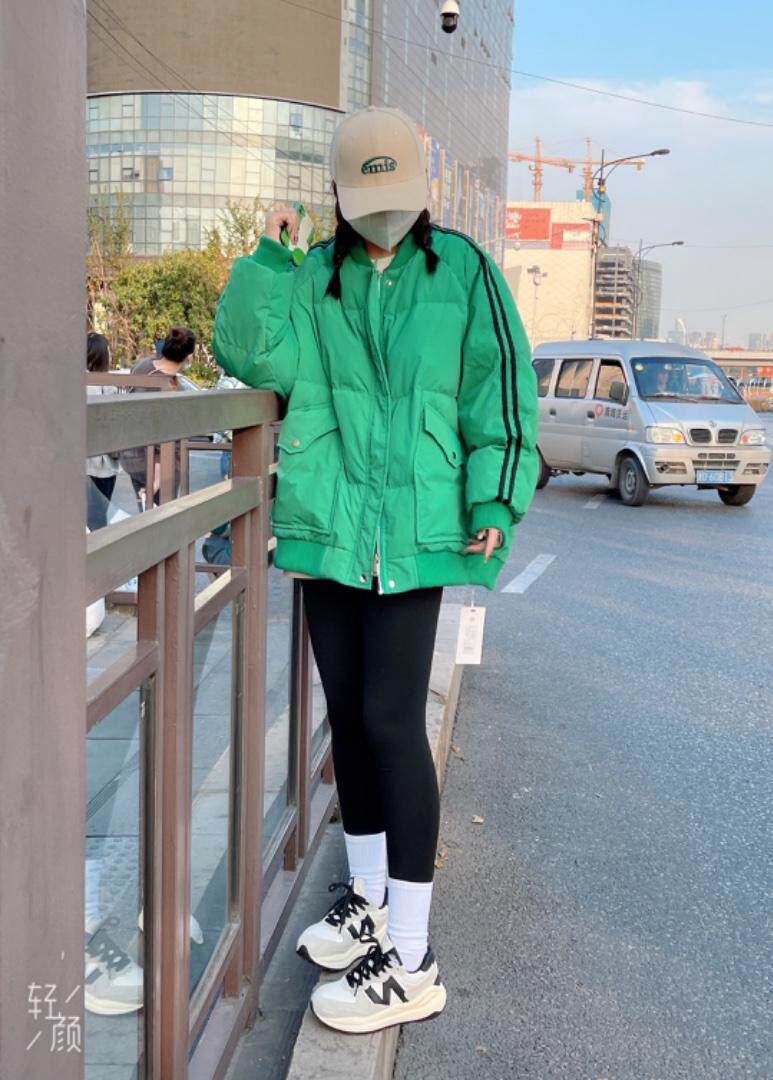 韩版情侣款羽绒服，女装羽绒服，玩美