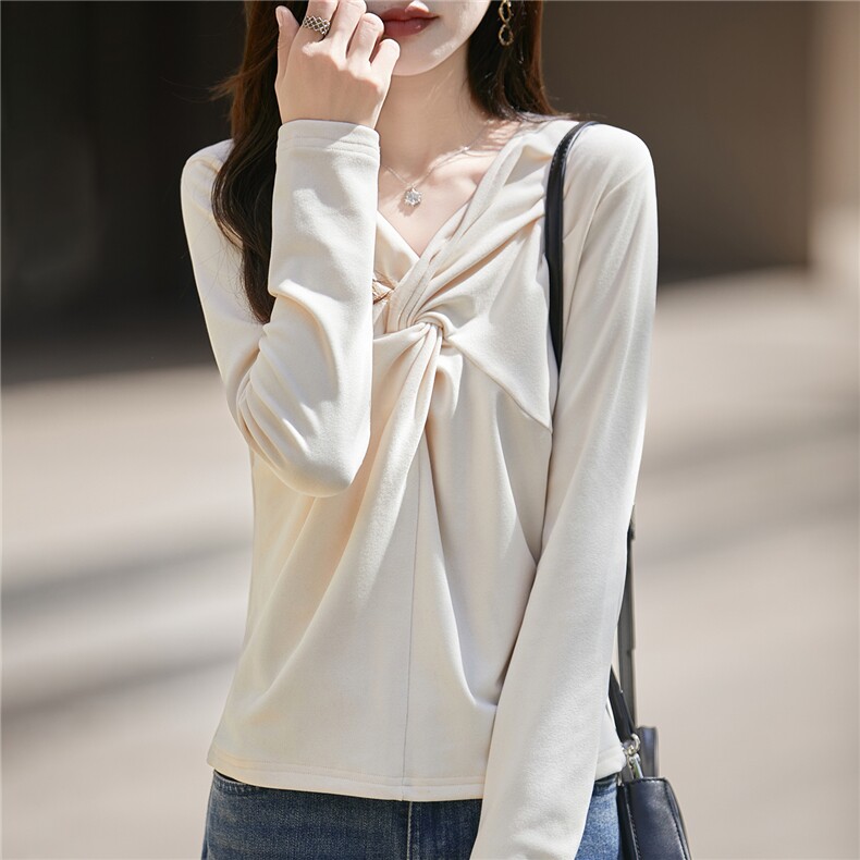 2025年秋季新款百搭女士慕斯双面绒领口扭结上衣，女装针织衫/毛衣，圣丽羊绒