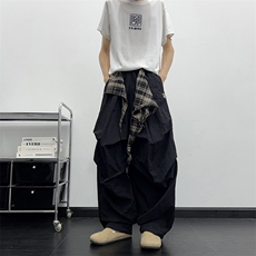 黑色