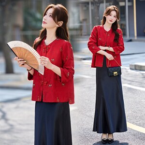 现货重工艺新款新中式春季刺绣提花设计感时尚气质减龄半裙外套，女装短外套，韩美纤衣