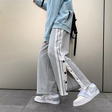 灰色