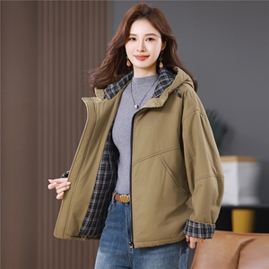 2025年冬季休闲棉服图片