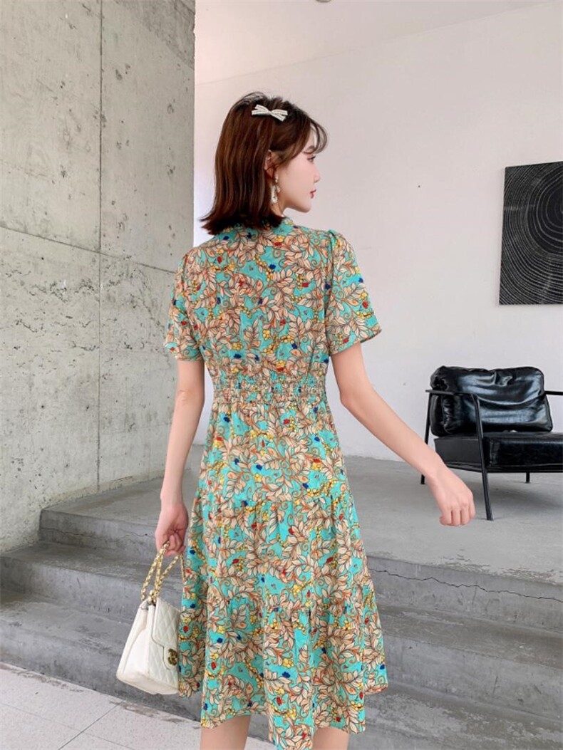 碎花韩版连衣裙，女装连衣裙，荷塘月色