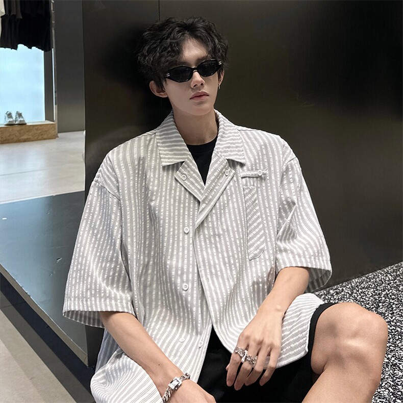 春夏英伦学院风青春男大竖条纹短袖衬衫翻领外套口袋设计短袖P40，男装衬衫，电商B319