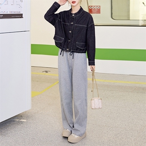 牛仔外套女春秋短款2025年新款设计感休闲宽松立领夹克小个子上衣图片