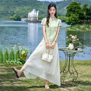 2026年夏季时尚潮流两件套女图片